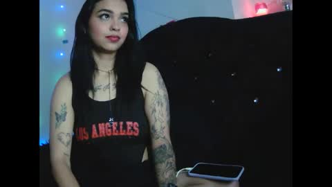 luna_velvet7 online show from May 16, 3:36 am