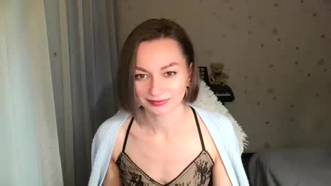 lunaa_bluee online show from December 19, 12:06 am