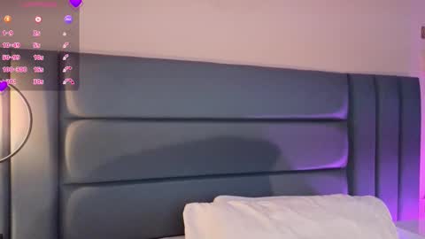 Luna Aspen online show from March 28, 6:31 pm