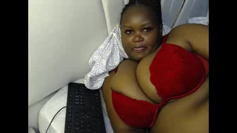 lunabloom01 online show from March 16, 3:09 am