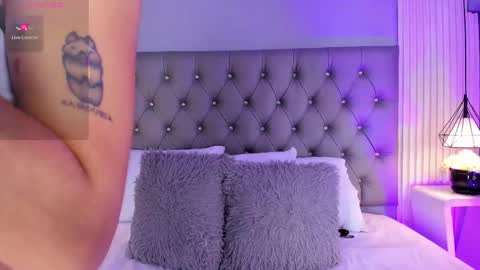 Luna  online show from May 16, 5:22 pm