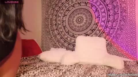 luna dela cruz online show from February 24, 1:41 am