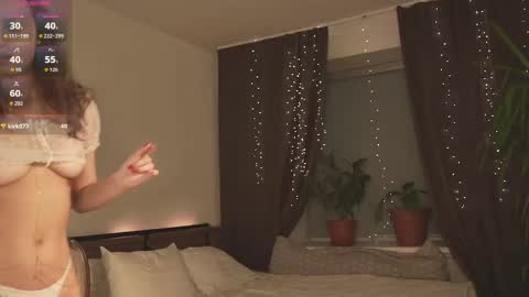 lunalike online show from April 18, 7:07 pm