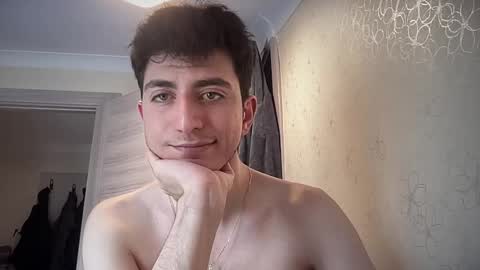 Snapshot of lunamalpica chatting on February 5, 10:41 am LunaPica online show from February 5, 10:41 am