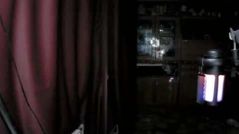 lunamystique_ online show from February 3, 8:13 pm