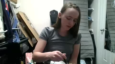 lunapixie2020 online show from May 19, 1:56 am