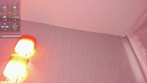 Luna  online show from February 21, 6:00 pm