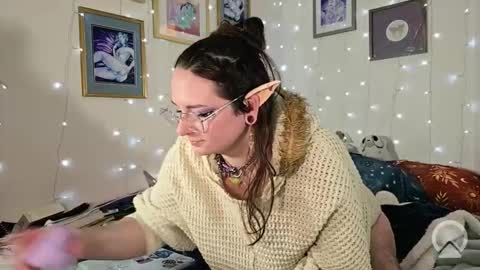 Lunar Fae Stellaris online show from January 18, 9:24 pm