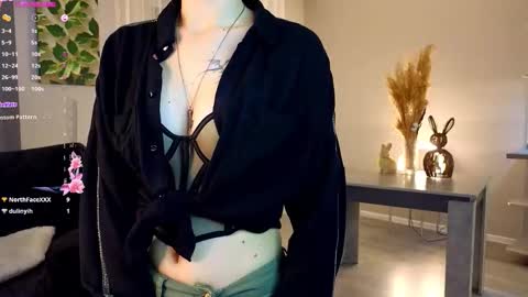 Snapshot of lunariabliss chatting on September 17, 6:44 pm Kelly online show from September 17, 6:44 pm