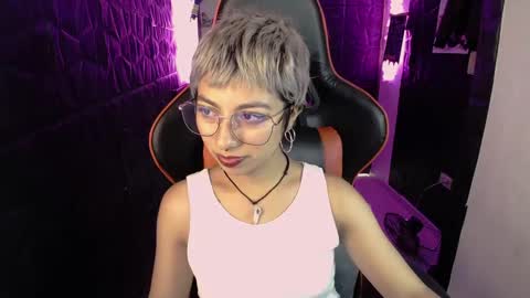 lunarichy online show from February 20, 8:11 pm