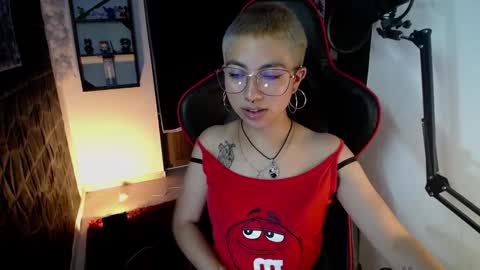 lunarichy online show from November 10, 9:17 pm