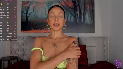 Luna Ruso  online show from February 24, 8:03 pm