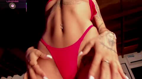 Luna Ruso  online show from June 9, 1:39 am