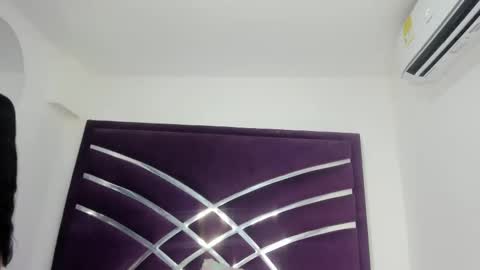 lunascarleht online show from February 19, 4:17 pm