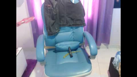 lunatraviesapiel online show from March 20, 6:24 pm