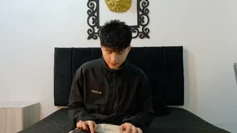 lunaydream online show from June 19, 11:38 am