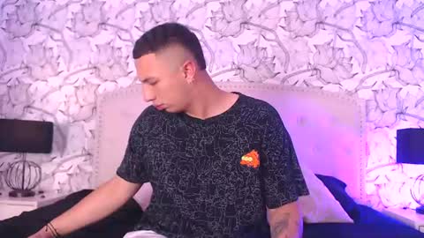 Luna and Kian online show from June 9, 4:01 am