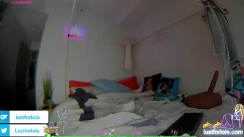 LOLA online show from July 28, 1:03 am