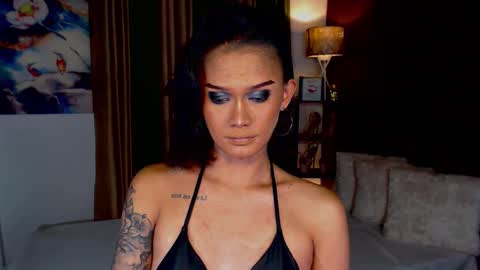 AdriannaFowks online show from January 21, 6:33 am