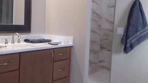 luv_missle online show from March 4, 12:39 am