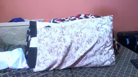 luvcandy85 online show from December 4, 9:23 am