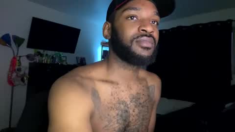 luverboi online show from December 28, 12:04 am