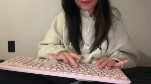 Luviee online show from January 15, 5:49 am