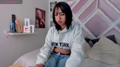 Lux online show from February 12, 4:21 pm