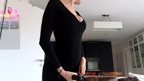 Luxymin online show from March 11, 1:23 pm