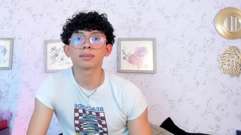 Lyan online show from March 25, 7:42 pm