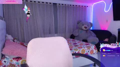 Lyann  online show from December 20, 3:13 am