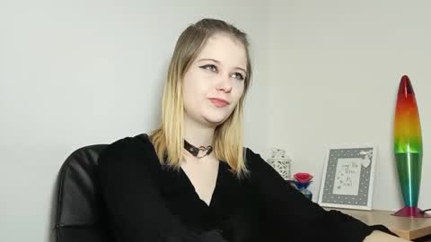 Snapshot of lydiasunny chatting on September 17, 6:22 pm Lydia online show from September 17, 6:22 pm