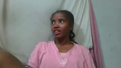 lydie856696 online show from June 4, 2:56 pm