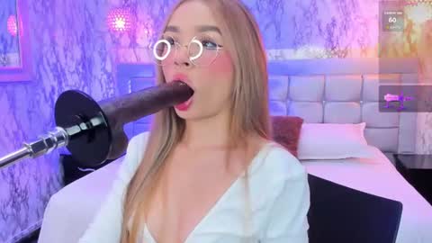 Lyen Rae  online show from August 1, 6:42 pm