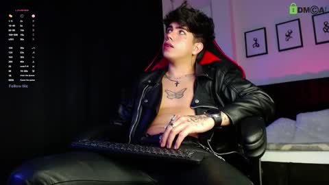 Lyle Bennett Freelance Model online show from March 7, 11:54 am