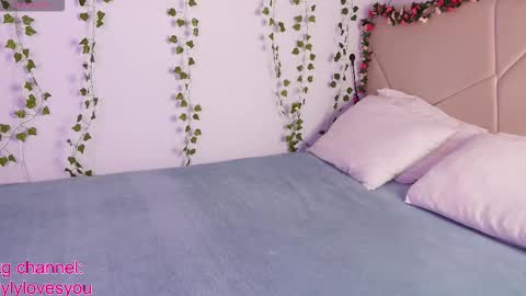Snapshot of lyly_loveyou chatting on October 3, 5:38 am Lyly online show from October 3, 5:38 am