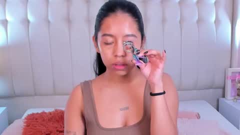 Lyn online show from January 9, 11:16 am