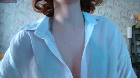 LynaFrost online show from June 2, 5:20 am