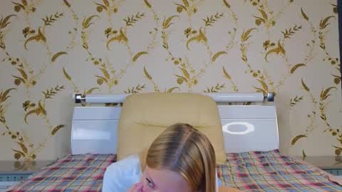 Hello there Im Eva3 Im new model here online show from October 17, 4:44 pm