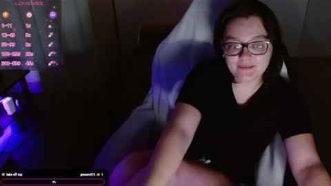 Lyra Rose online show from March 4, 10:27 pm