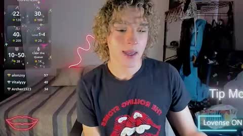 Lyric online show from November 7, 10:01 pm