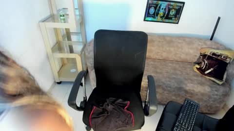 Mila online show from March 7, 5:49 pm