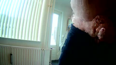Snapshot of m_daan1969 chatting on December 14, 12:44 pm m_daan1969 online show from December 14, 12:44 pm