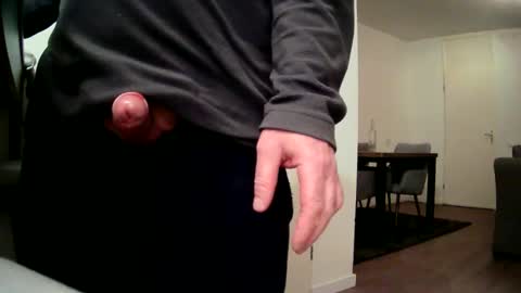 Snapshot of m_daan1969 chatting on February 12, 8:07 pm m_daan1969 online show from February 12, 8:07 pm