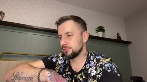 m_stephen online show from May 16, 3:14 am