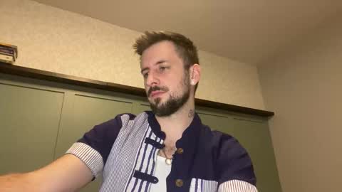 m_stephen online show from February 7, 4:26 am