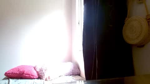 maaddy_thompson online show from March 19, 7:19 pm