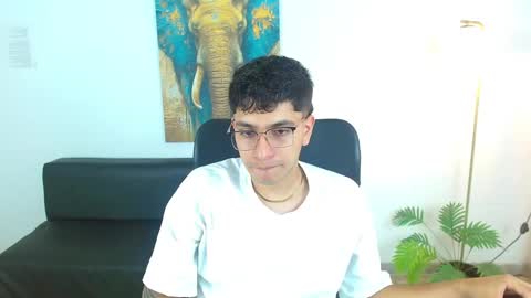 Max online show from March 20, 2:22 pm