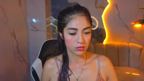 Mabell online show from June 13, 2:55 am