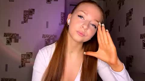 Nicole online show from July 3, 10:36 pm